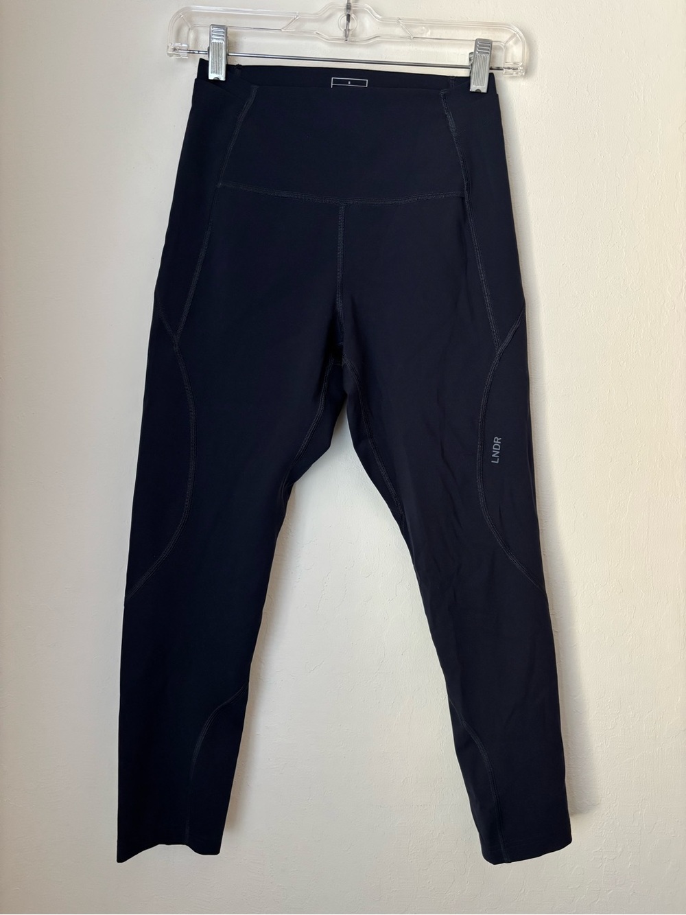 LNDR Leggings Size US Small Navy Blue Cropped Activewear Pockets Compression